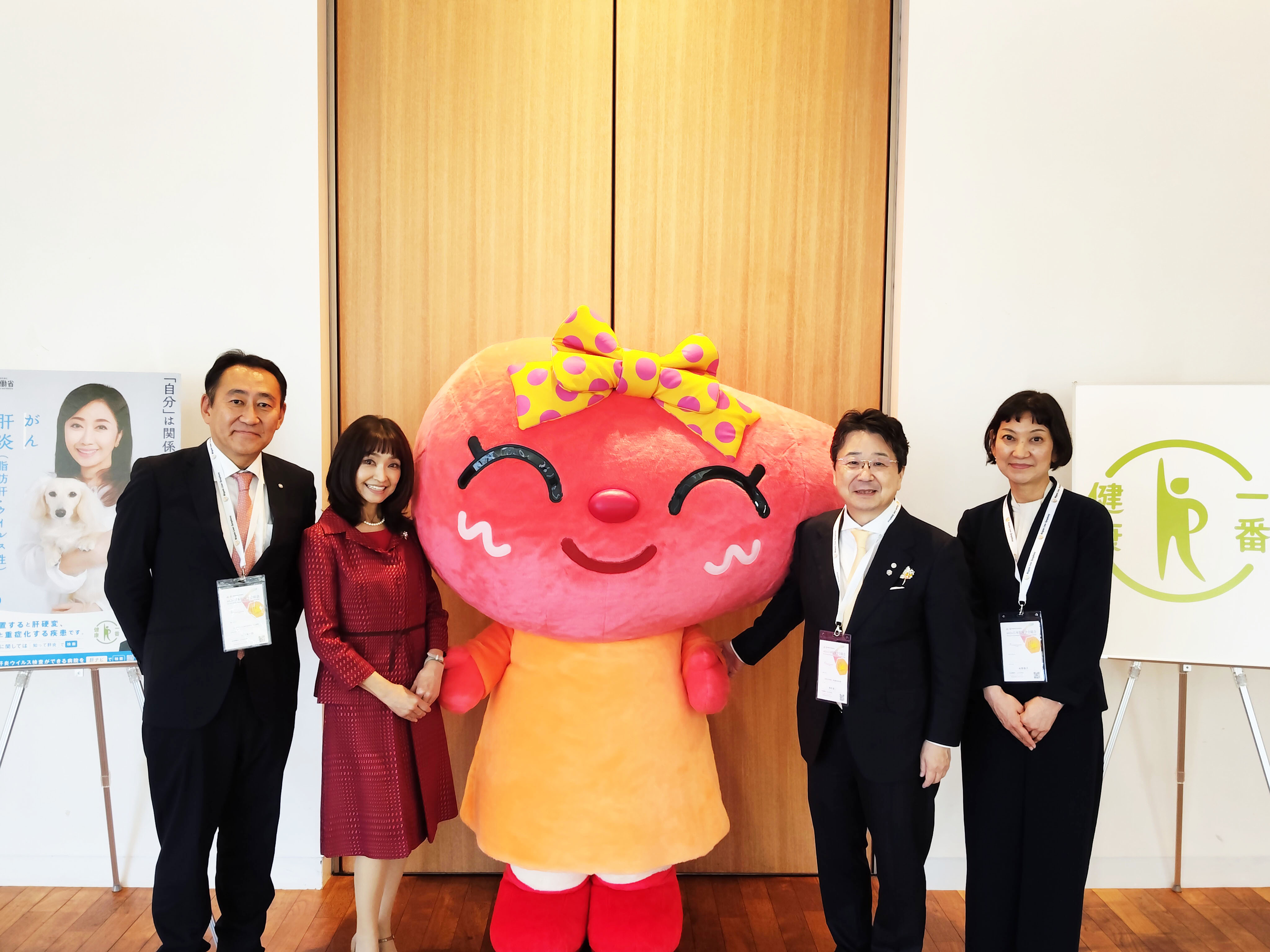 肝美ちゃんとのフォトセッションの様子